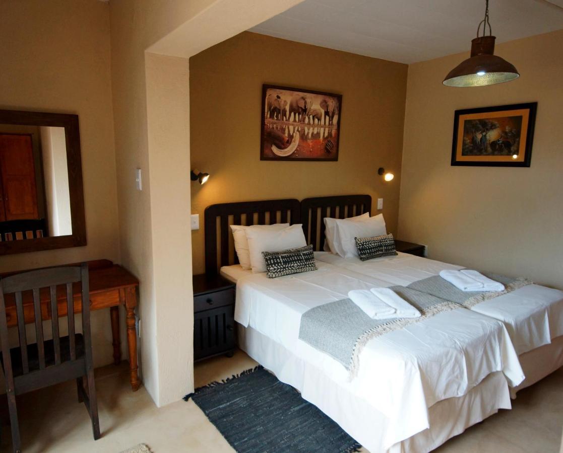 Tau @ Kruger Villa Marloth Park Eksteriør billede